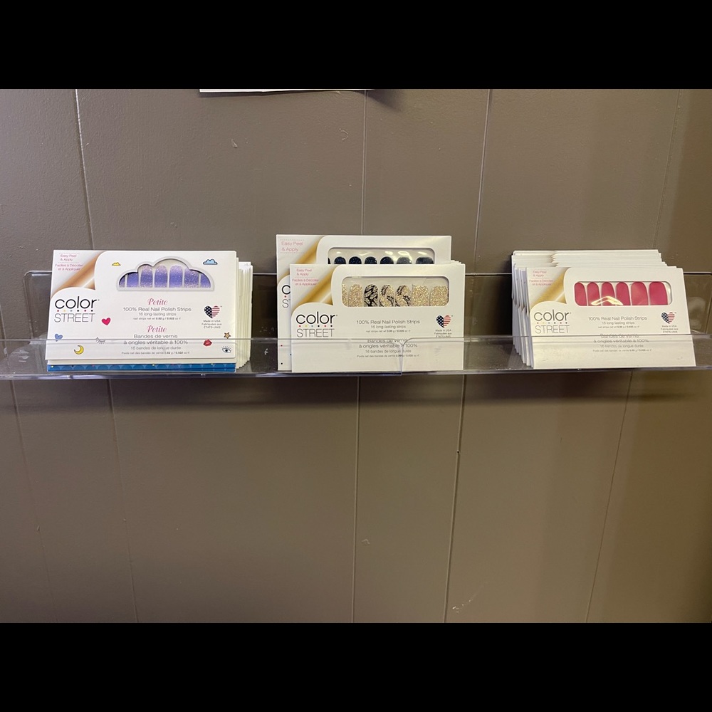 Color street nails in bulk.